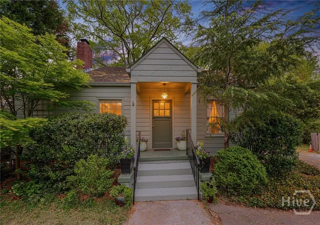 1st image of 712 Berkeley Ave Nw, Atlanta, GA 30318 | MLS# CL354960