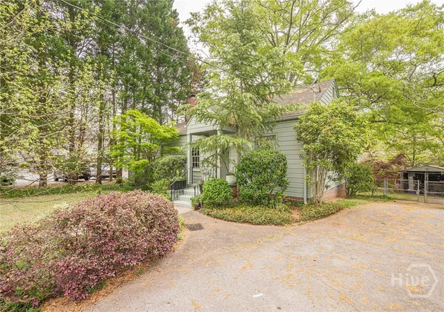 4th image of 712 Berkeley Ave Nw, Atlanta, GA 30318 | MLS# CL354960