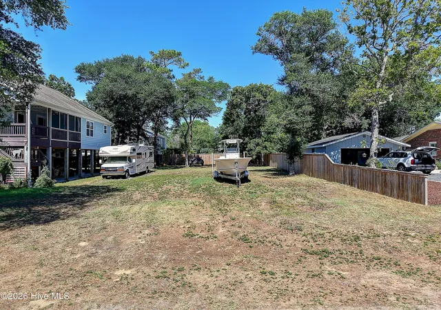 Homes for sale in Oak Island, NC | 107 Ne 35Th St, Oak Island, NC 28465 | MLS# 100576507