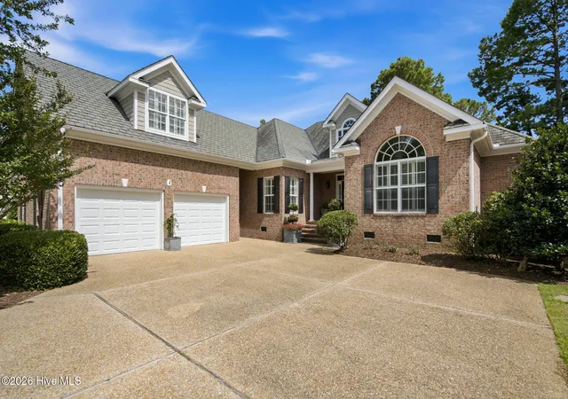 Photo 1 of Single family home for sale at 2118 Bay Colony Ln, Wilmington, NC 28405 | MLS# 100580860 | Listing updated on 2026-09-04