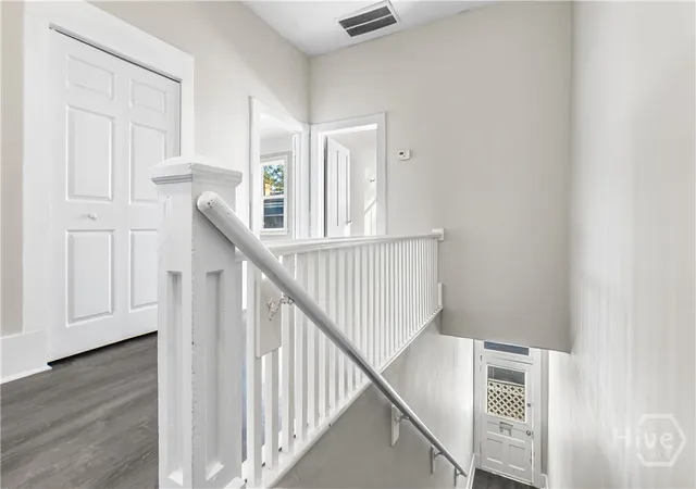Listing Photo 5 - Condo for sale in building located at 506 W - 512 42nd St, Savannah, GA 31415