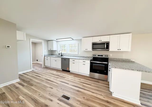 Photo 4 of Manufactured home for sale at 202 Hopesway Dr, Dudley, NC 28333 | MLS# 100556868 | Listing updated on 2026-08-18
