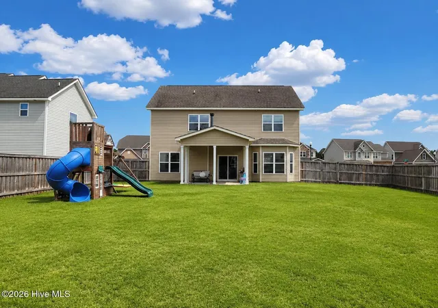 Photo 3 of Single family home for sale at 589 Aurora Pl, Hampstead, NC 28443 | MLS# 100585691 | Listing updated on 2026-09-15