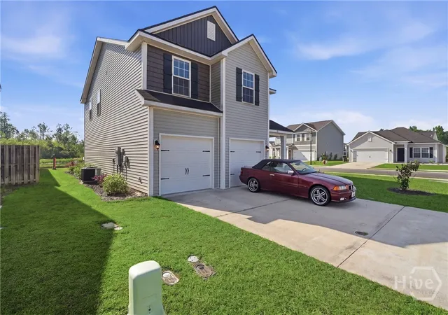 2nd image of 113 Battalion Ln, Hinesville, GA 31313 | MLS# SA354292