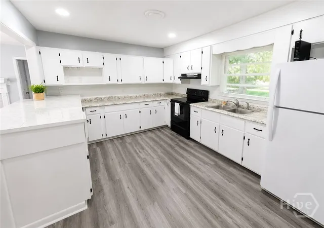 Photo 4 of Single family home for sale at 1710 E 59th Street, Savannah, GA 31404 | MLS# SA349660 | Listing updated on 2026-08-19