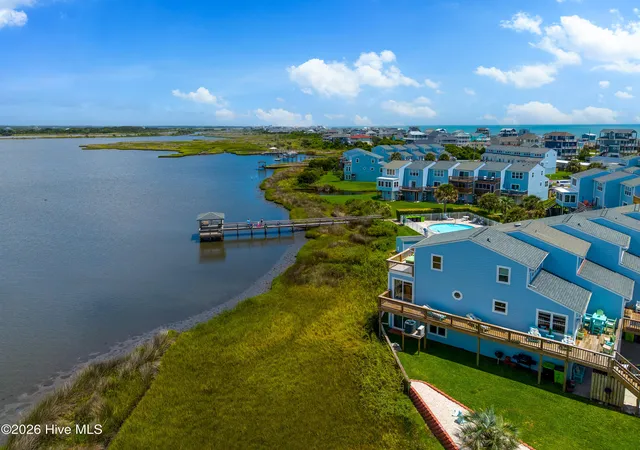 Photo 3 of Single family home for sale at 35 Bermuda Landing Pl, N Topsail Beach, NC 28460 | MLS# 100593677 | Listing updated on 2026-08-18