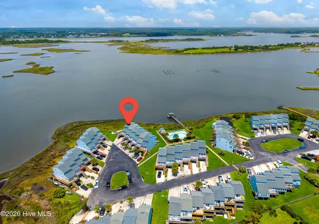 Photo 4 of Single family home for sale at 35 Bermuda Landing Pl, N Topsail Beach, NC 28460 | MLS# 100593677 | Listing updated on 2026-08-18