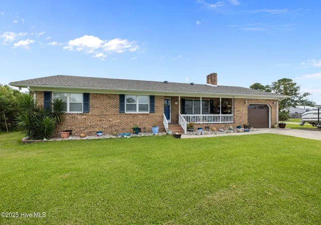 Photo 1 of Single family home for sale at 198 Mary Ella Rd, Harkers Island, NC 28531 | MLS# 100522566 | Listing updated on 2026-08-18
