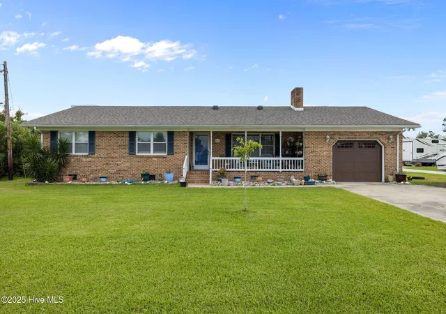 Photo 2 of Single family home for sale at 198 Mary Ella Rd, Harkers Island, NC 28531 | MLS# 100522566 | Listing updated on 2026-08-18