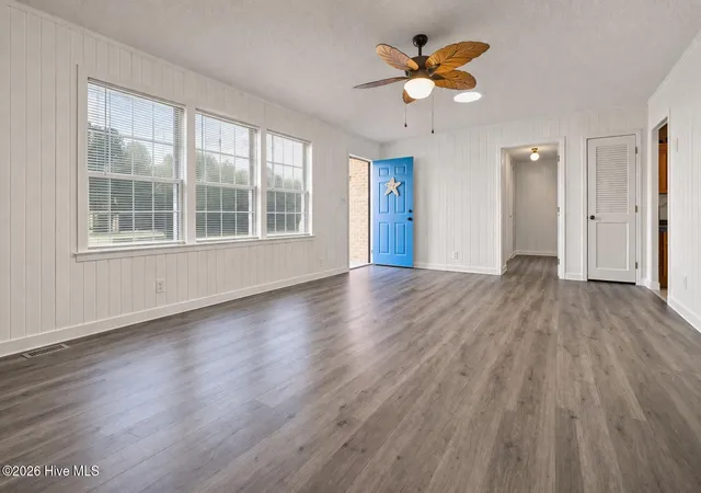 Photo 4 of Single family home for sale at 198 Mary Ella Rd, Harkers Island, NC 28531 | MLS# 100522566 | Listing updated on 2026-08-18