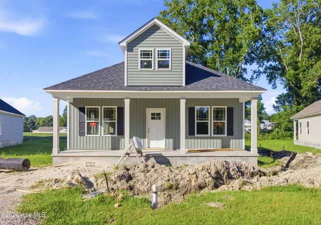Photo 1 of Single family home for sale at 312 Camp Crk Dr, Oriental, NC 28571 | MLS# 100594795 | Listing updated on 2026-08-18