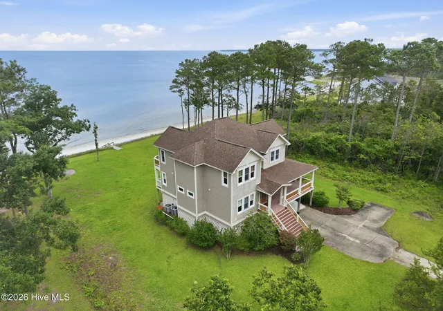 Photo 3 of Single family home for sale at 486 Sandy Point Dr, Beaufort, NC 28516 | MLS# 100559359 | Listing updated on 2026-09-10