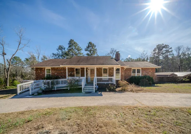 Photo 2 of Single family home for sale at 466 New Brg Rd, Aiken, SC 29801 | MLS# 98252601 | Listing updated on 2026-08-18