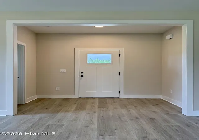 Photo 3 of Single family home for sale at 400 Mossy Cup Ln, Aberdeen, NC 28315 | MLS# 100576346 | Listing updated on 2026-08-18