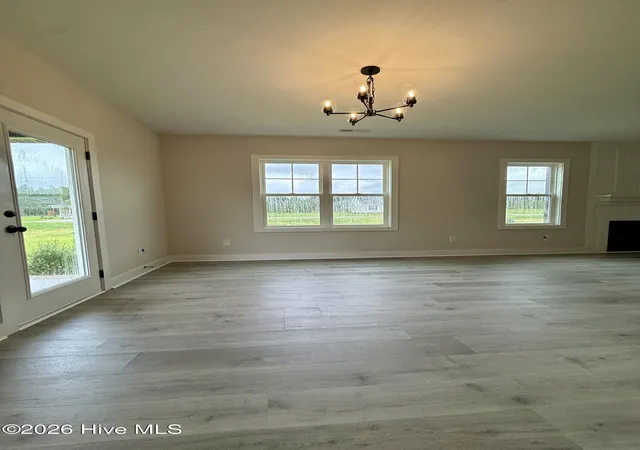 Photo 4 of Single family home for sale at 400 Mossy Cup Ln, Aberdeen, NC 28315 | MLS# 100576346 | Listing updated on 2026-08-18