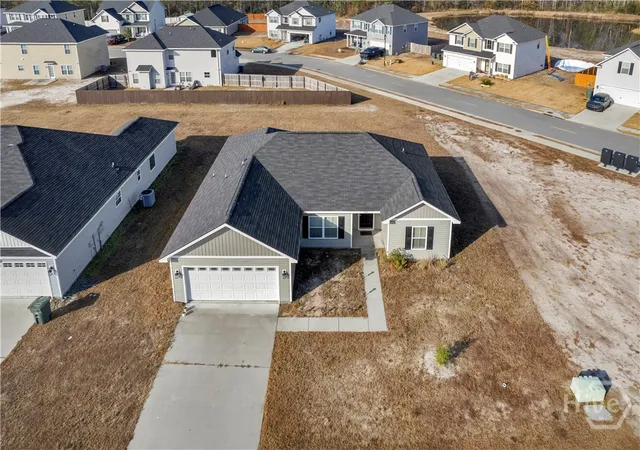 Homes for sale in Hinesville, GA | 505 Rutledge Dr, Hinesville, GA 31313 | MLS# SA345751