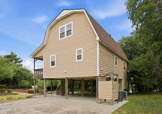 3rd image of 136 Sea Dunes Dr, Emerald Isle, NC 28594 | MLS# 100586543