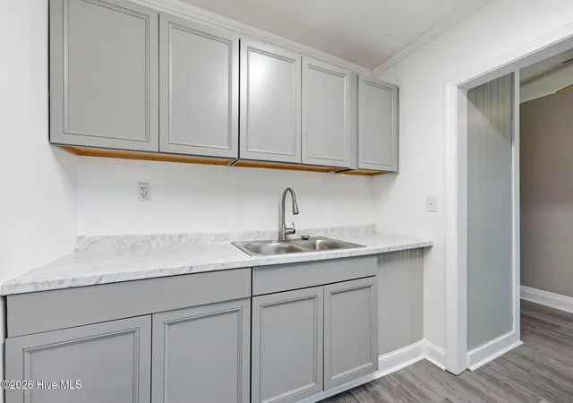 Photo 3 of Single family home for sale at 1610 Queen Anne Ln, New Bern, NC 28560 | MLS# 100575226 | Listing updated on 2026-10-28