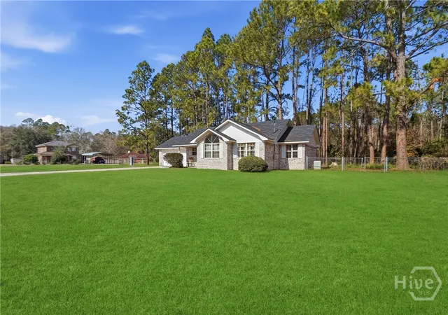 Photo 3 of Single family home for sale at 420 Pat Priester Dr Ne, Ludowici, GA 31316 | MLS# SA348167 | Listing updated on 2026-09-03