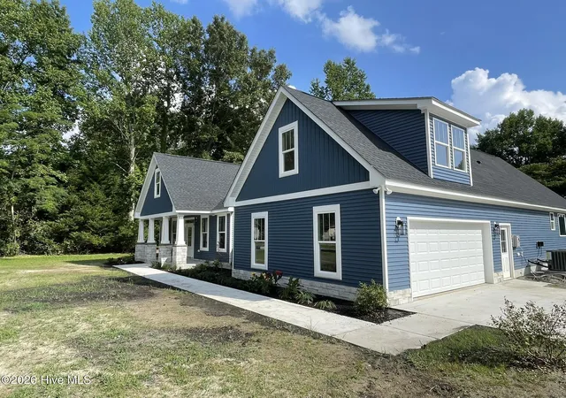 Photo 3 of Single family home for sale at 101 Gunsmoke Trl, Moyock, NC 27958 | MLS# 100589017 | Listing updated on 2026-09-12