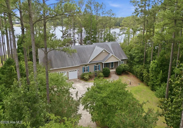 Photo 4 of Single family home for sale at 308 Vicksburg Ct, Havelock, NC 28532 | MLS# 100577986 | Listing updated on 2026-10-04