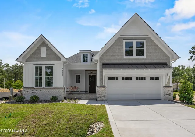 Photo 2 of Single family home for sale at 1552 Riverview Ter, Wilmington, NC 28401 | MLS# 100577681 | Listing updated on 2026-08-18