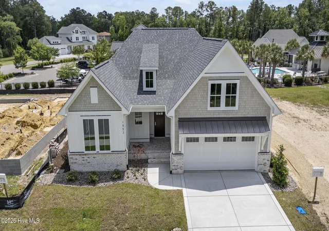 Photo 4 of Single family home for sale at 1552 Riverview Ter, Wilmington, NC 28401 | MLS# 100577681 | Listing updated on 2026-08-18