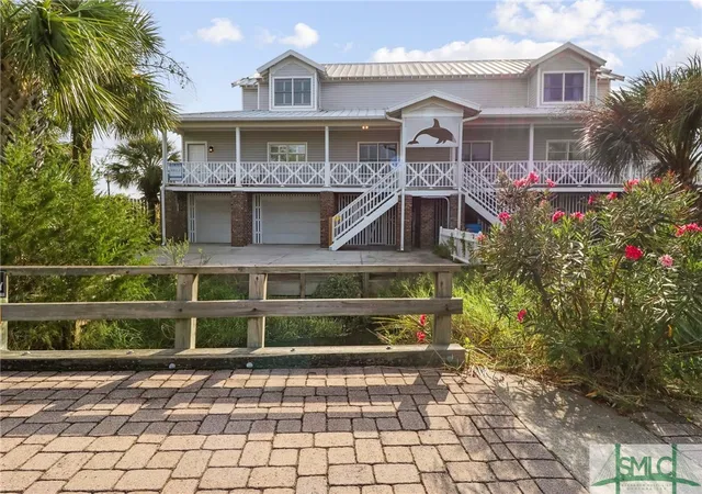 Homes for sale in Tybee Island, GA | 1429 Estill Ave #A, Tybee Island, GA 31328 | MLS# SA325660