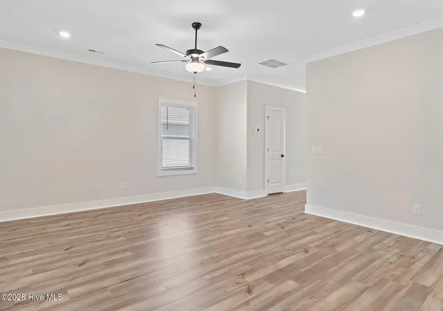 5th image of 188 Umbrella Palm Dr, Hampstead, NC 28443 | MLS# 100564176
