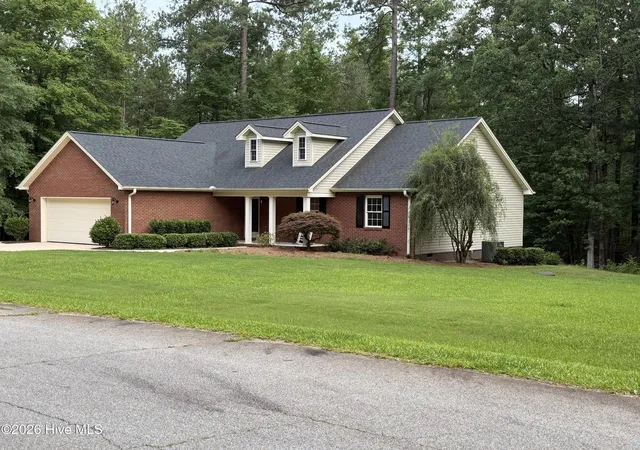 Homes for sale in Mc Cormick, SC | 115 Charlotte Dr, Mc Cormick, SC 29835 | MLS# 98255739