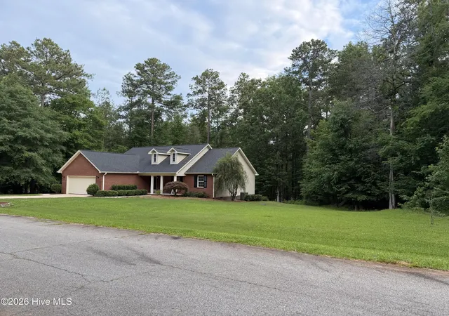 Homes for sale in Mc Cormick, SC | 115 Charlotte Dr, Mc Cormick, SC 29835 | MLS# 98255739