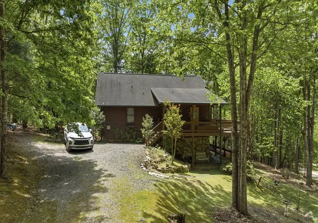 Photo 2 of Single family home for sale at 90 Skyland Trl, Murphy, NC 28906 | MLS# 98544263 | Listing updated on 2026-08-18