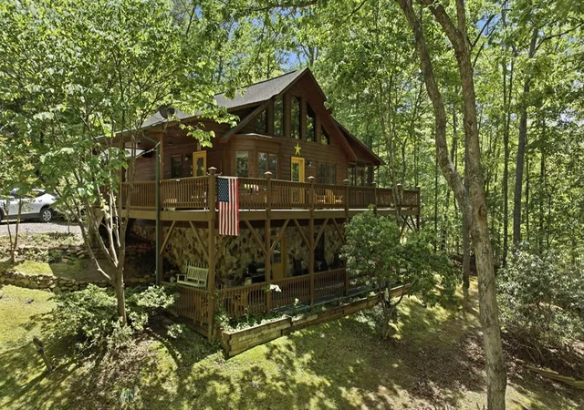 Photo 3 of Single family home for sale at 90 Skyland Trl, Murphy, NC 28906 | MLS# 98544263 | Listing updated on 2026-08-18