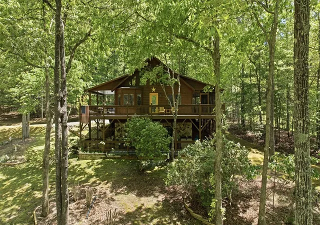 Photo 4 of Single family home for sale at 90 Skyland Trl, Murphy, NC 28906 | MLS# 98544263 | Listing updated on 2026-08-18