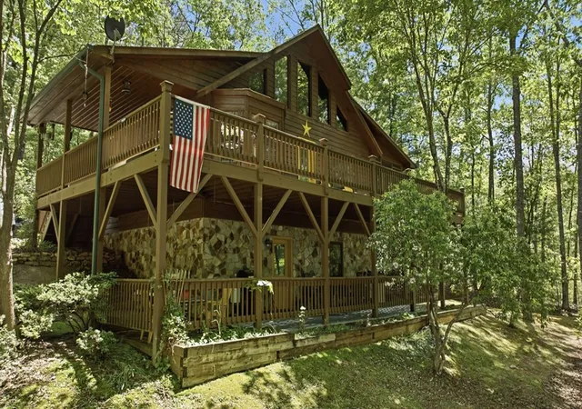 Photo 5 of Single family home for sale at 90 Skyland Trl, Murphy, NC 28906 | MLS# 98544263 | Listing updated on 2026-08-18