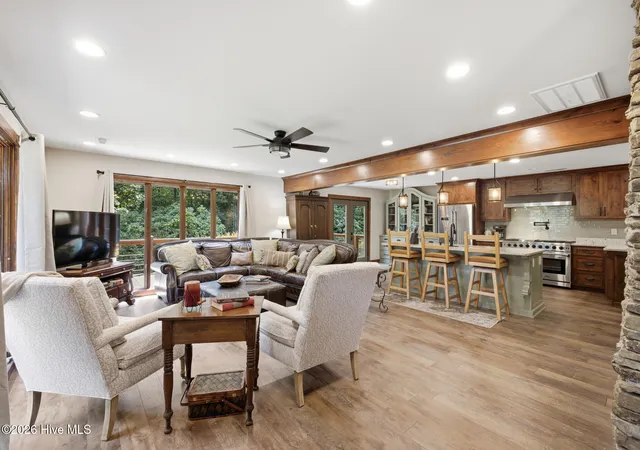 Photo 4 of Single family home for sale at 239 Woodland Hts, Robbinsville, NC 28771 | MLS# 100593779 | Listing updated on 2026-08-18