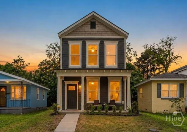 Photo 2 of Single family home for sale at 1608 Reynolds St, Savannah, GA 31401 | MLS# SA356475 | Listing updated on 2026-07-22