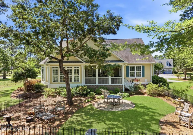 Photo 3 of Single family home for sale at 357 Bay Hl Ct, Shallotte, NC 28470 | MLS# 100559574 | Listing updated on 2026-09-16
