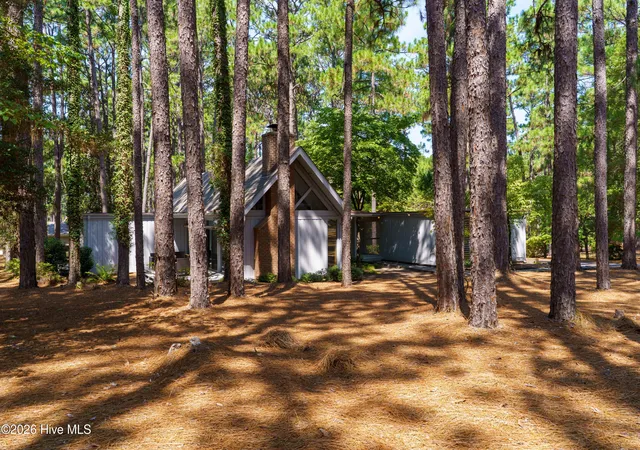 Photo 3 of Single family home for sale at 20 Pine Valley Cir, Pinehurst, NC 28374 | MLS# 100600184 | Listing updated on 2026-09-11