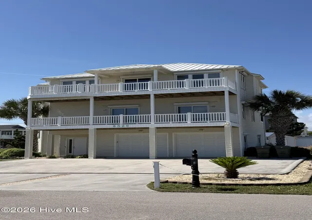 Photo 3 of Single family home for sale at 8526 Ocean View Dr, Emerald Isle, NC 28594 | MLS# 100580304 | Listing updated on 2026-08-18