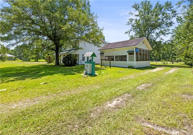 3rd image of 675 Foxwood Cir, Jesup, GA 31545 | MLS# SA334313