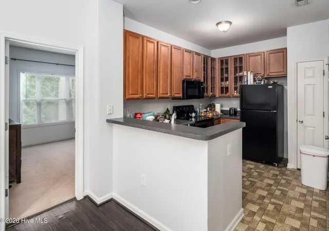 Listing Photo 5 - Condo for sale in building located at 1131 Turtle Creek Rd, Greenville, NC 27858 - Unit #G