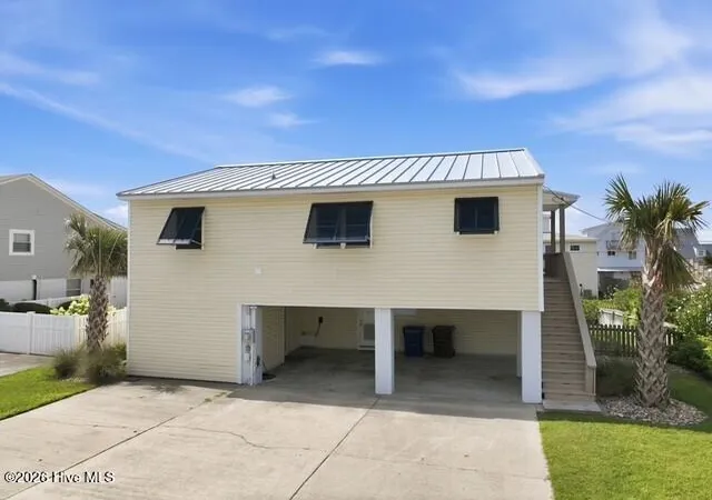 3rd image of 102 W Dobbs St, Atlantic Beach, NC 28512 | MLS# 100586709