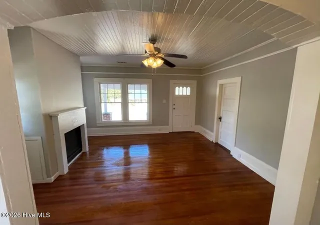 Photo 3 of Single family home for sale at 944 W Wisconsin Ave, Southern Pines, NC 28387 | MLS# 100585301 | Listing updated on 2026-09-05