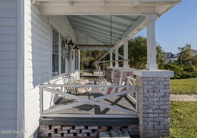5th image of 520 W Corbett Ave, Swansboro, NC 28584 | MLS# 100544224