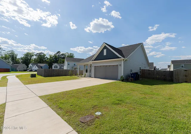 Photo 3 of Single family home for sale at 103 Flora Fld Dr, Jacksonville, NC 28546 | MLS# 100577839 | Listing updated on 2026-08-18