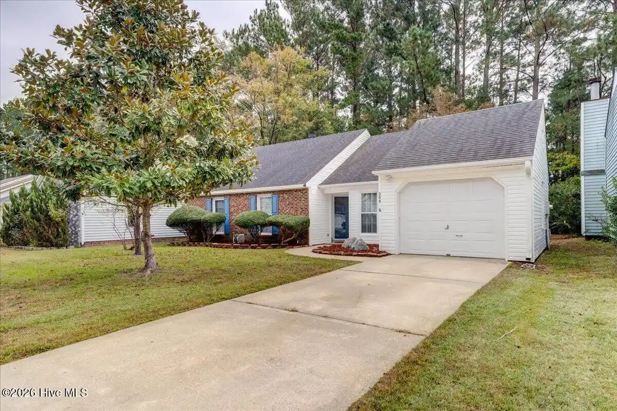Single family home for sale at 208 Rankin Ct, New Bern, NC 28560 | MLS# 100613395