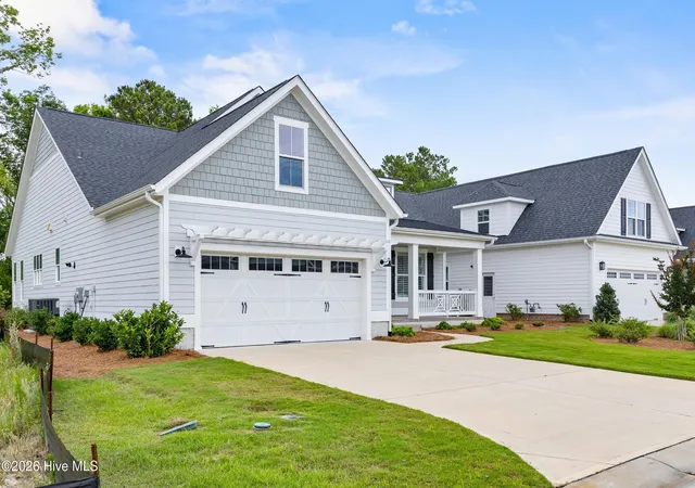Photo 3 of Single family home for sale at 3386 Is Lakes Dr, Southport, NC 28461 | MLS# 100578703 | Listing updated on 2026-08-18