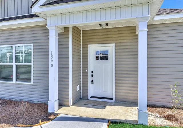 Photo 3 of Single family home for sale at 1590 Lee Beard Way, Augusta, GA 30901 | MLS# 98250787 | Listing updated on 2026-09-14