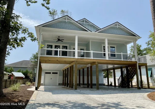 Photo 1 of Single family home for sale at 5605 E Yacht Dr, Oak Island, NC 28465 | MLS# 100594769 | Listing updated on 2026-08-18
